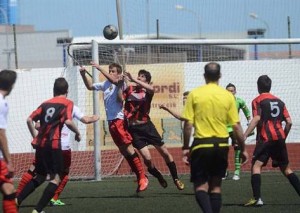 136684381020437-3colHdn