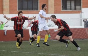 1368392863849III-3colHdn