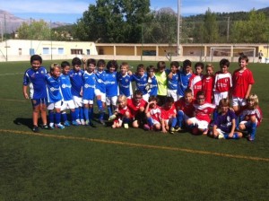 1239860_330100350469787_671666467_n