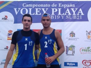 565056_329682037177809_1600243048_n