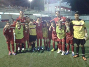 1379891_562159043855465_1944451087_n