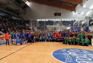 Todos los niños que han participado en la Air Europa Cup