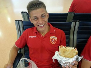 10609627_709741495762147_1938619783438171783_n