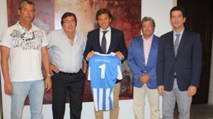 932dfd79f2fb8b5ef0bfe25cee8c8b22_L