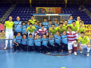 El equipo alevín de Viva Sport que el año pasado ganó la AIR Europa Cup y que viajó para el partido
