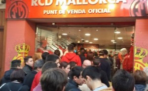 feb78be279471f36a2efaa49730038f2_L