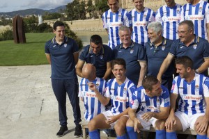 Javi Casares, d'esquenes a la càmara