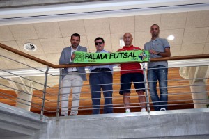 José Tirado, Miquel Jaume, Juanito y Vadillo en la sede de Globalia 2