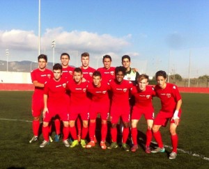 12189779_915978398471788_7846887097814365632_n