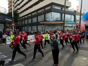 Los jugadores del Palma Futsal en plena carrera 2