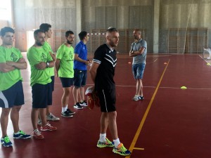 Miguelín-y-Vadillo-contaron-sus-experiencias-a-los-niños-del-campus-2