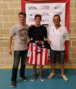 foto-fichaje-juvenil-dh-nico