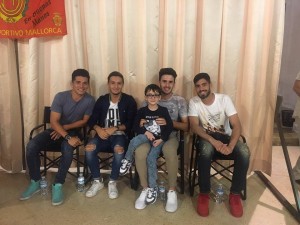 14495436_10209356342138824_2334572535765980059_n