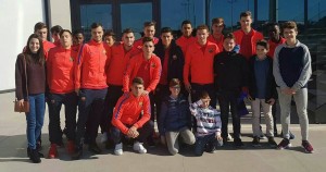 els-penyistes-mes-joves-amb-els-jugadors