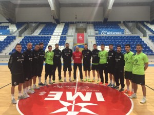 La plantilla del Palma Futsal posa en Son Moix (2)