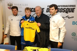 10-T-shirt-a-un-jugador-danes