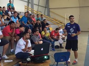 Martín López impartiendo una de las clases teóricas sobre porteros 2