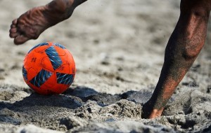 arbitros_futbol_playa-300x190