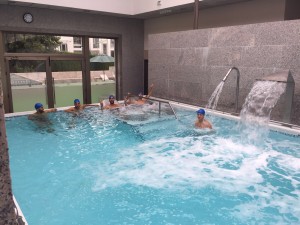 La plantilla del Palma Futsal en un spa de Compostela (3)