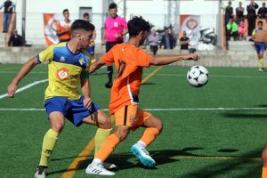 Futbol-LNJ-17-18-AtVillacarlos-Platges-Calvià_FIOL1535