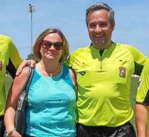 Bosch, junto a su pareja, en el día del adiós a la Tercera División 13-08-2015 | J.L.B.