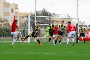 Un instante del partido CD Ibiza-Brea, celebrado recientemente en Can Misses 3. Irene Arango