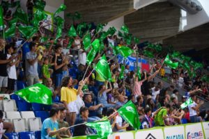 thumbnail_Imagen de las gradas de Son Moix en la remontada contra Aspil-Jumpers Ribera Navarra