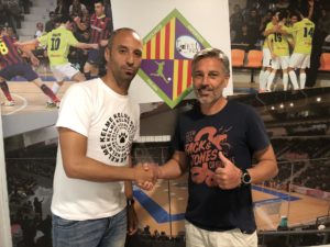 Antonio-Vadillo-y-Juan-Pedro-Ortega-posan-en-el-vestuario-1