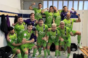 La plantilla del Mallorca Palma Futsal celebra el pase a la semifinal del playoff