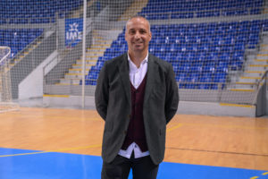 Antonio-Vadillo-posa-en-Son-Moix-1