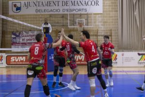 El Conectabalear Manacor celebra un punto durante un partido de esta temporada