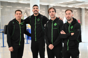 thumbnail_Rómulo, Bruno Gomes, Carlos Barrón y Rivillos en el Aeroport de Son Sant Joan