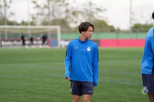 3ac72fb4-387c-4576-92b9-473ff5dfb61f-620