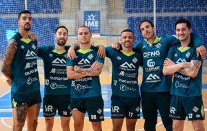 thumbnail_Bruno Gomes, Rivillos, Fabinho, Neguinho, Carlos Barrón y Ernesto en Son Moix (2)