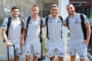 Luan Muller, Lin, Mateus Maia y Charuto en el hotel de concentración en Noia