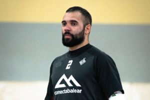 thumbnail_Dennis, durante el entrenamiento del martes en el Pabellón Joan Seguí