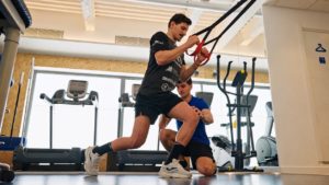 Luan Muller trabaja en su recuperación en Fisioplanet