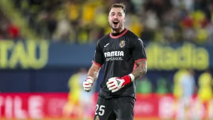 arnau-tenas-en-el-villarreal-16-9-aspect-ratio-default-0_da39