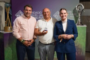 Cena con patrocinadores e instituciones y homenaje a Tomeu Quetglas